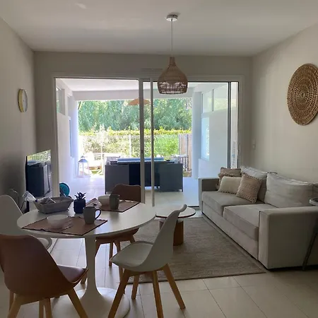 Rez-de-jardin 3 - Acces Direct A La *