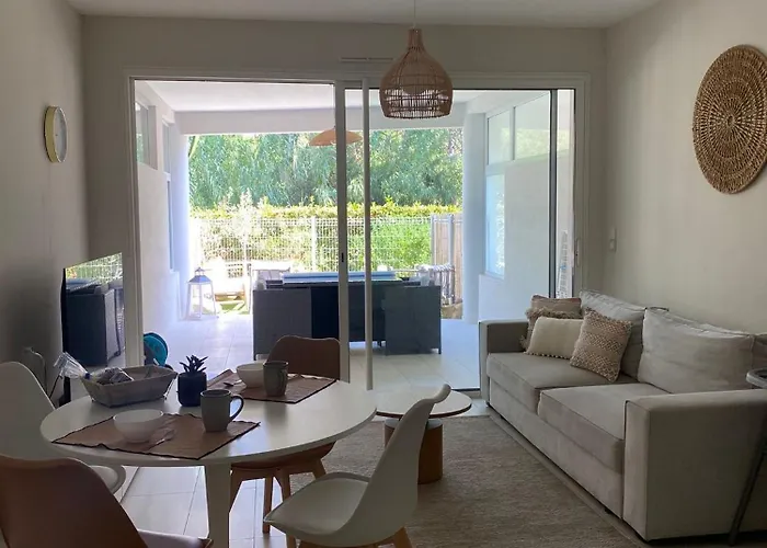 Rez-de-jardin 3 - Acces Direct A La *